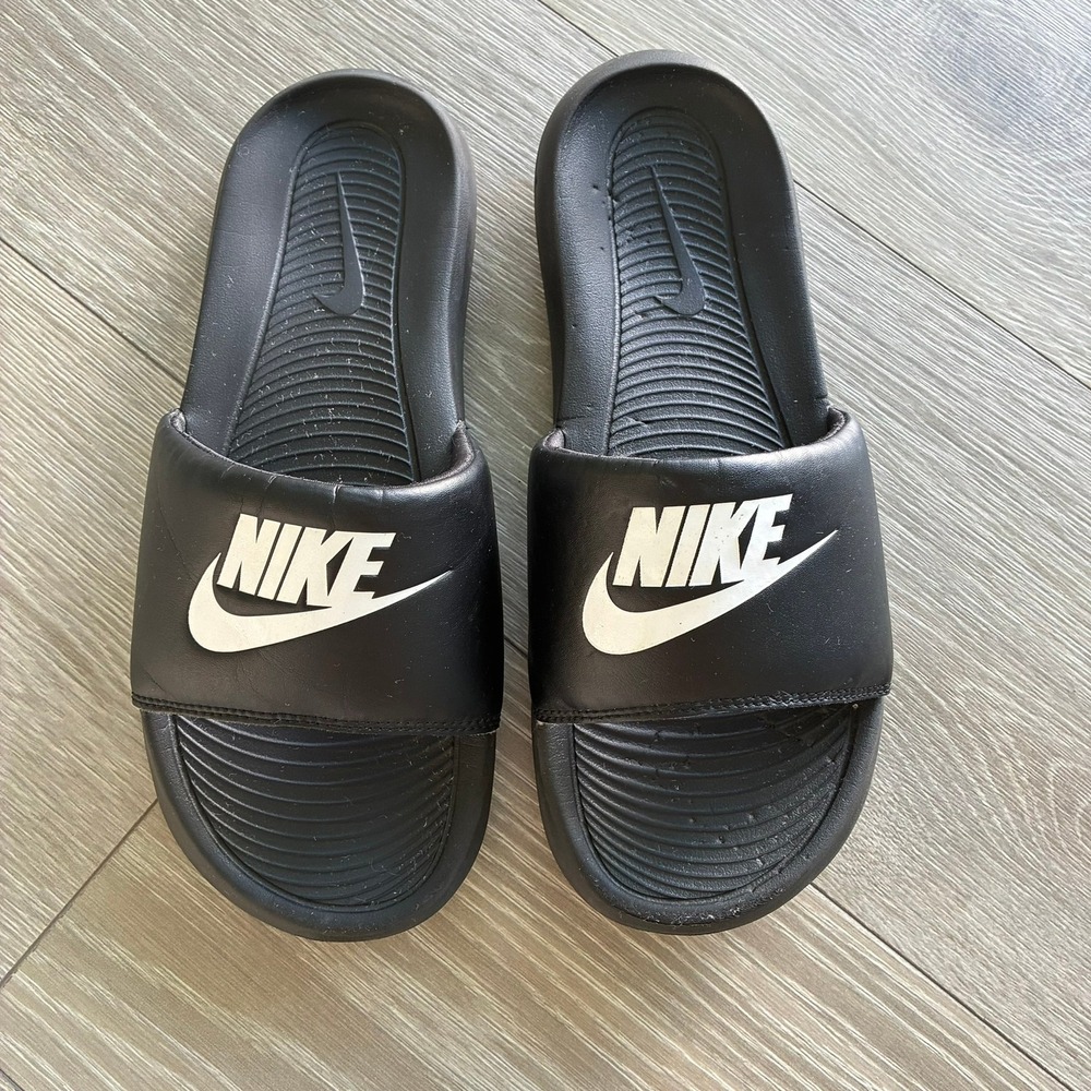 Nike Victori One Slides Black White Athletic Sandals CN9677-005 Womens Size 9